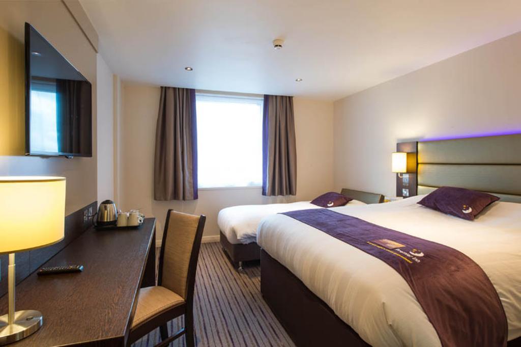Premier Inn Edinburgh A1 - Newcraighall Экстерьер фото